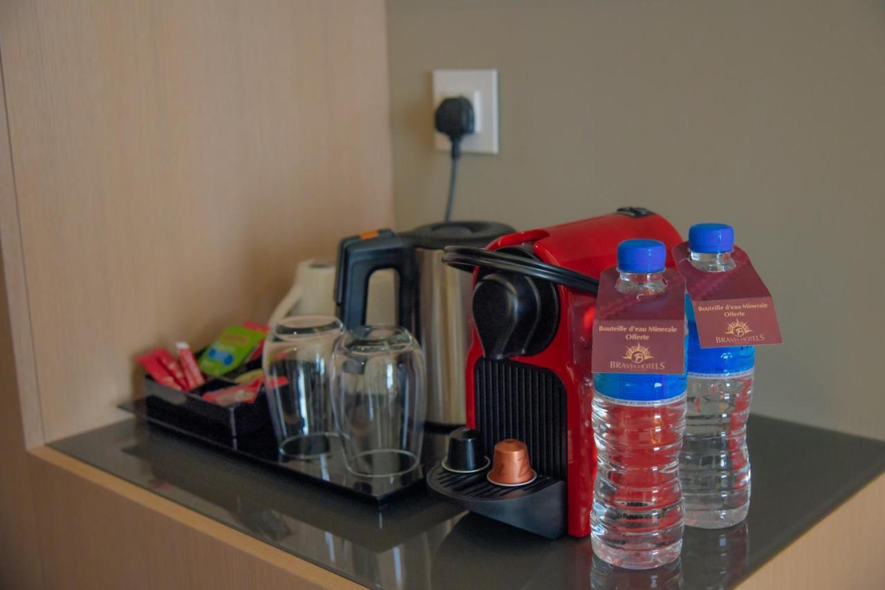 Bravia Hotel Найамей Екстериор снимка