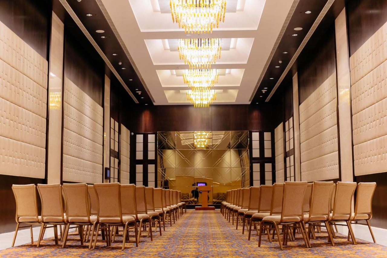Bravia Hotel Найамей Екстериор снимка