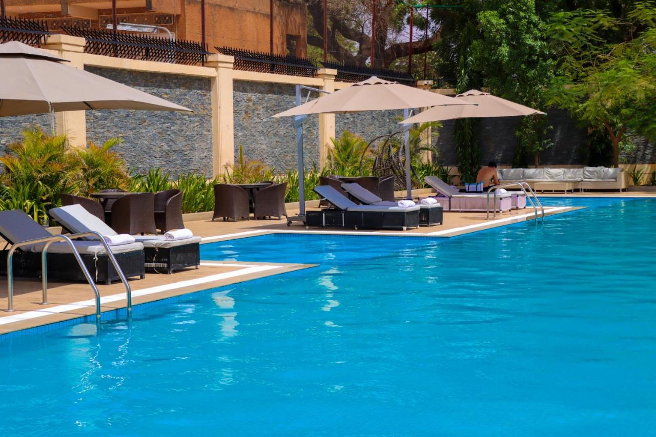 Bravia Hotel Найамей Екстериор снимка
