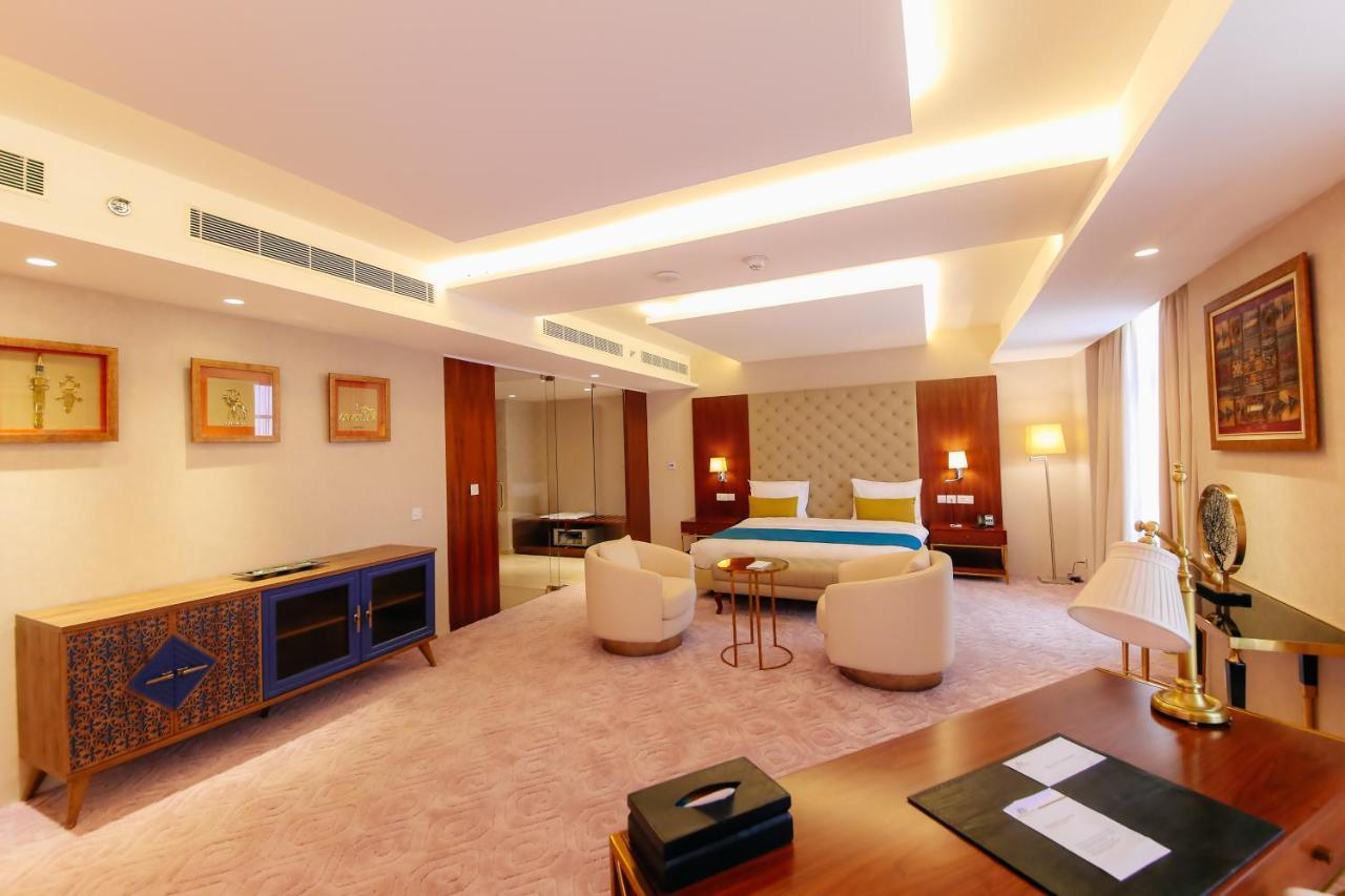 Bravia Hotel Найамей Екстериор снимка